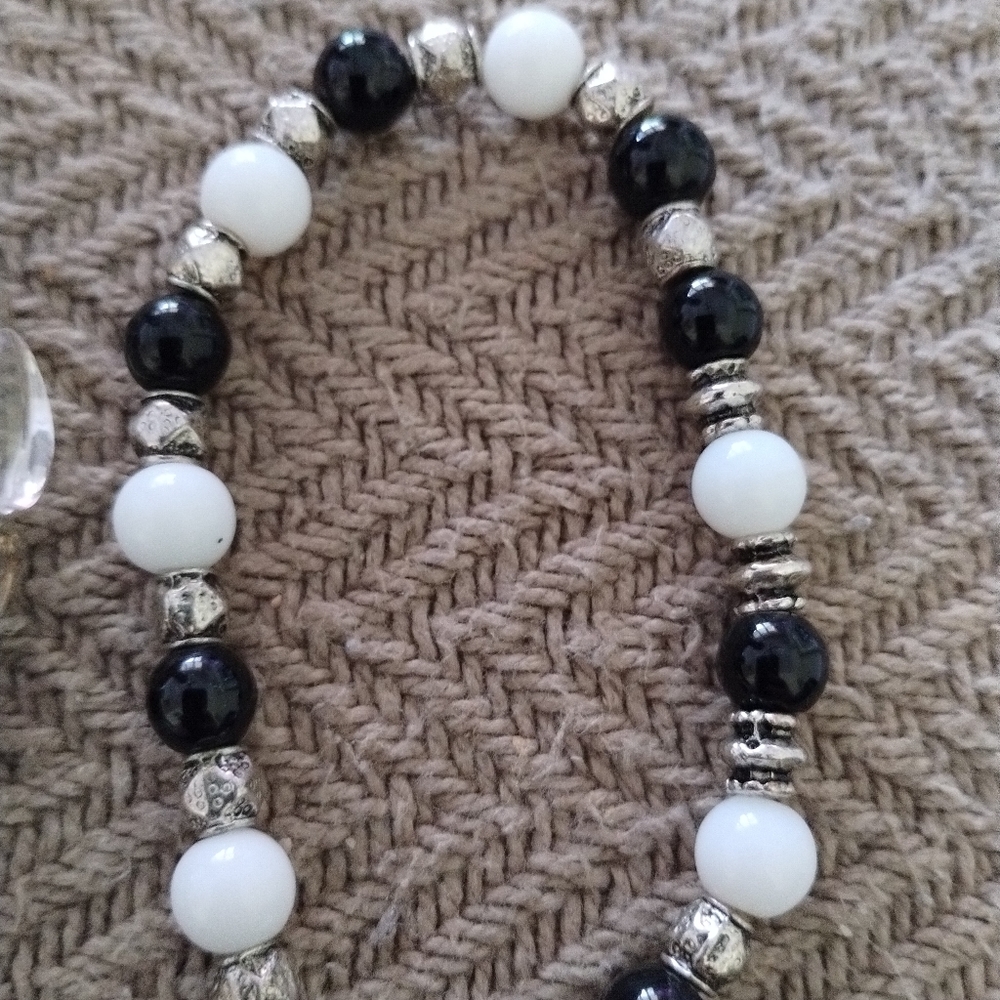 SALE: Set of Elegant Pre-Owned Stretchy Costume Jewelry Bracelets - Picture 3 of 4